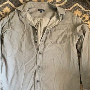 Men’s stone washed button up